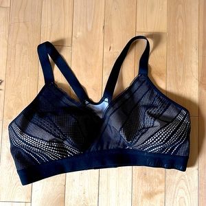 Lululemon Awake to Lace 36DD black